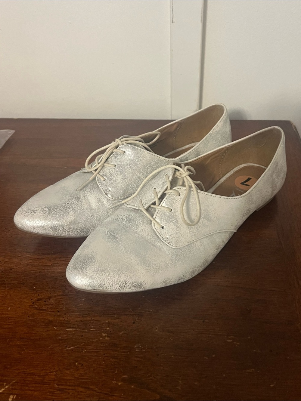 MIA Women's Silver Lace-Up Flats size 7